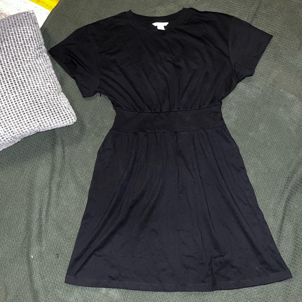 H&M | Medium Black Dress